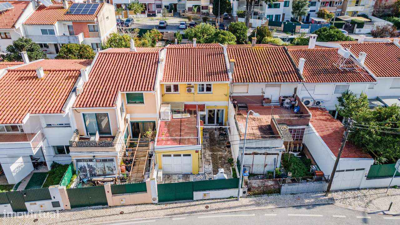 Moradia T5 em zona muito tranquila de Carcavelos - Grande imagem: 5/30