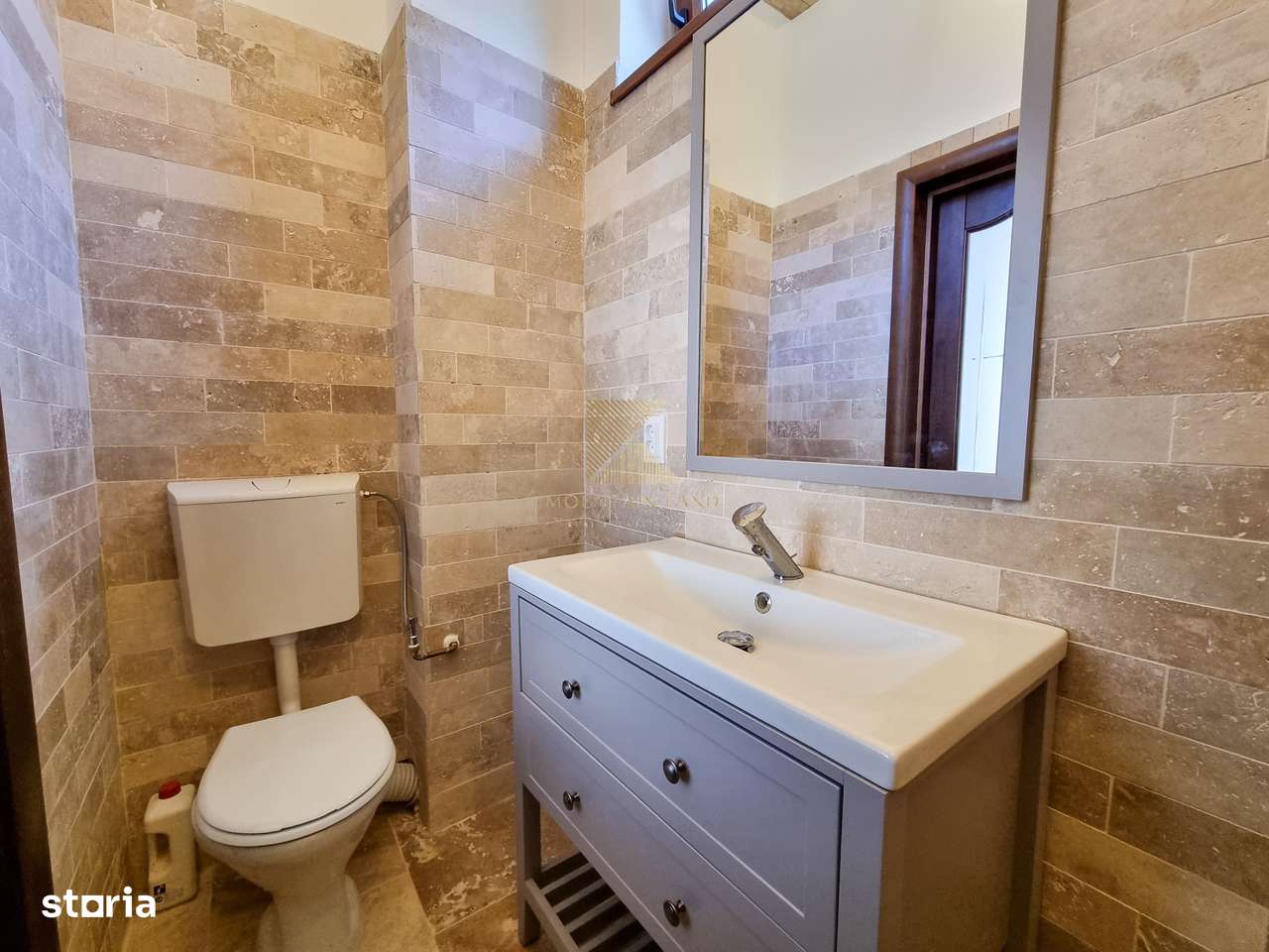 Casă individuală complet renovată, situată în centrul istoric al Brașo-17