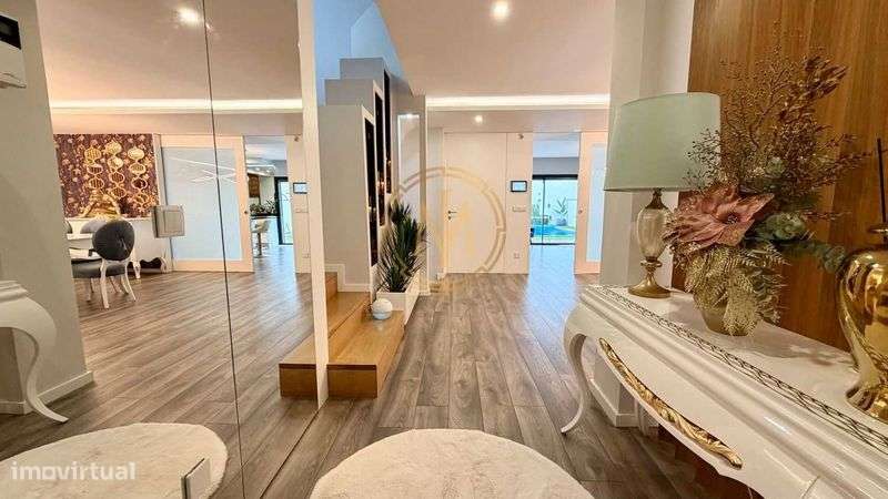 Moradia T4 totalmente mobilada na Praia de Salgueiros - Grande imagem: 4/12