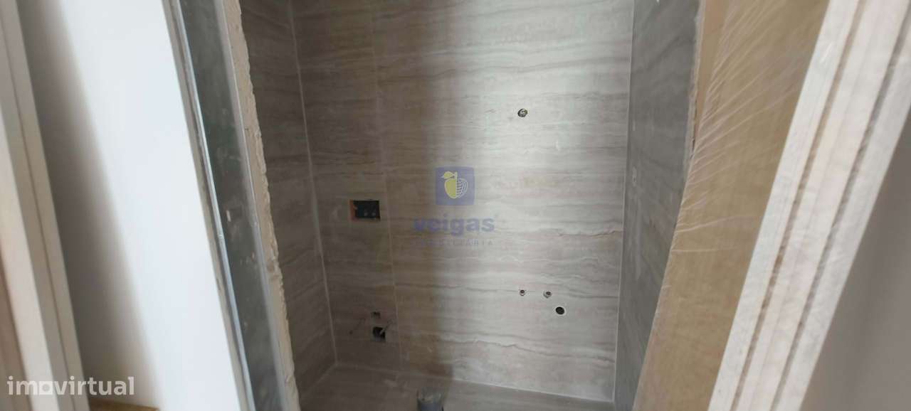 T3 Novo em Santa Marta do Pinhal com Parqueamento - Corroios-34