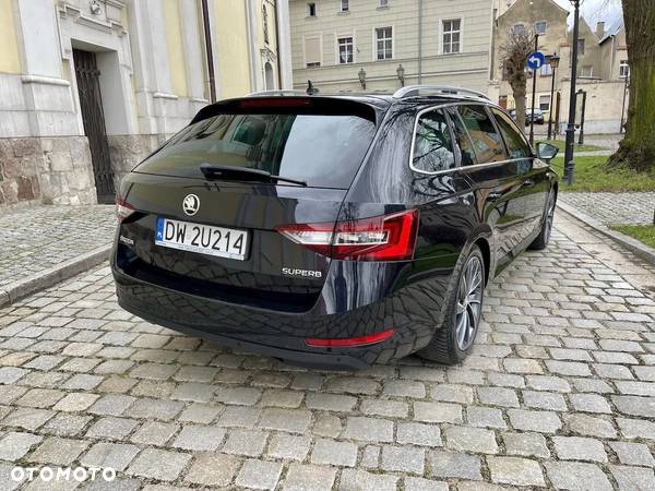 Skoda Superb 2.0 TDI L&K DSG - 5