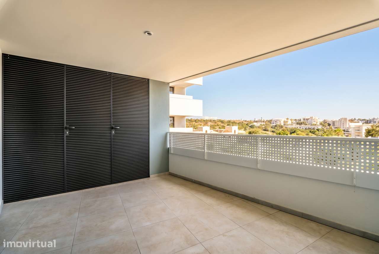 Apartamento T2 de Luxo no The Leaf — a 200 m da Praia do Porto de Mós,-29