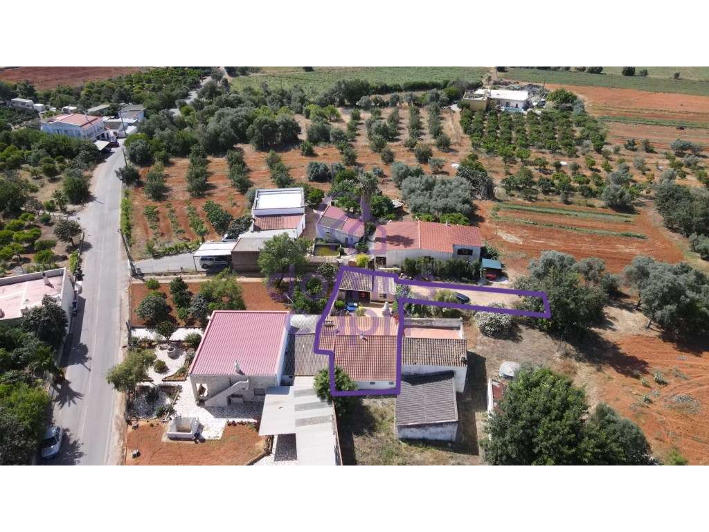 Moradia T2 com Terreno em Gião - Moncarapacho-13