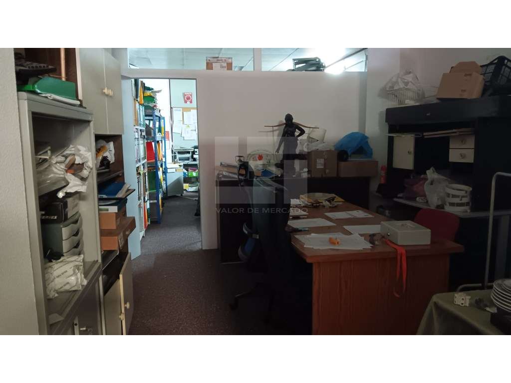 Loja com 300m2 em Benfica - Grande imagem: 4/20