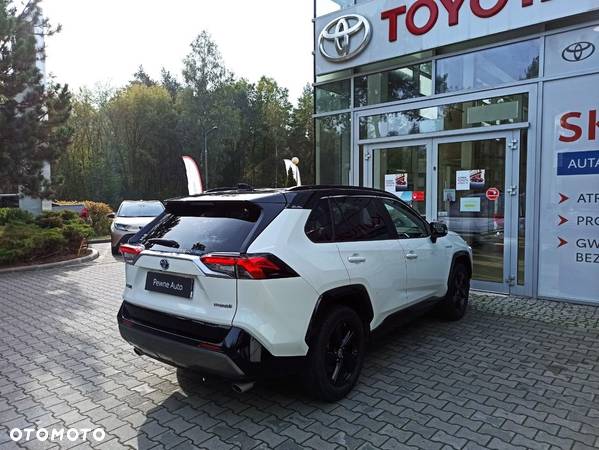 Toyota RAV4 - 7