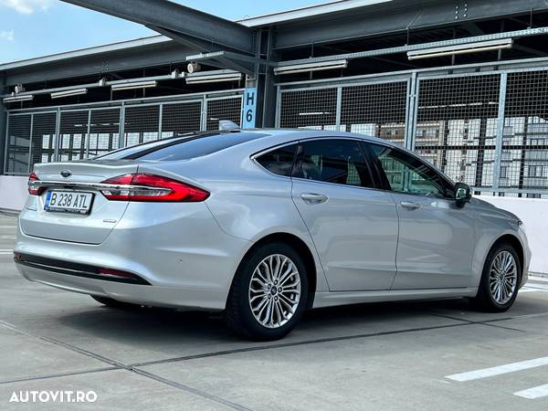 Ford Mondeo 2.0 HEV Titanium - 4