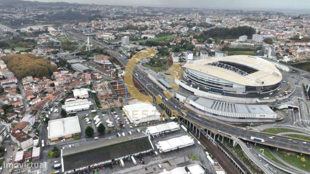 Moradia T3 Renovada com Jardim em Campanhã – Porto-33