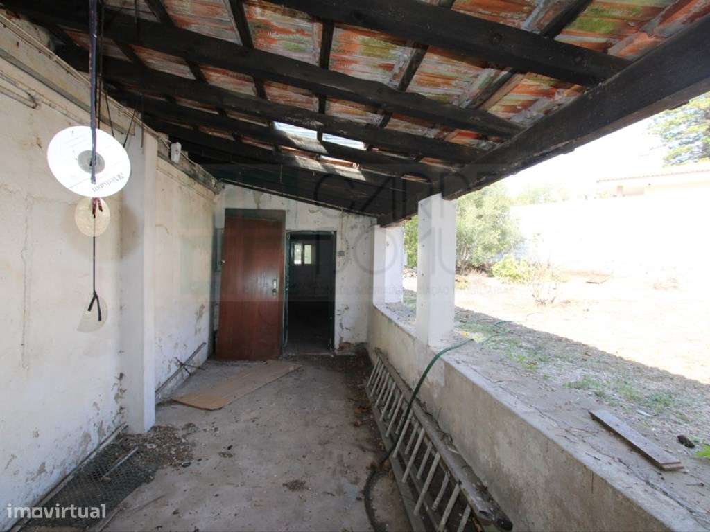 Moradia T6, lote 915m2, próxima da praia, na Parede, Cascais-37