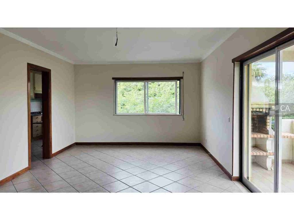 Apartamento T2 na Rua do Estádio em Albufeira - Grande imagem: 3/13