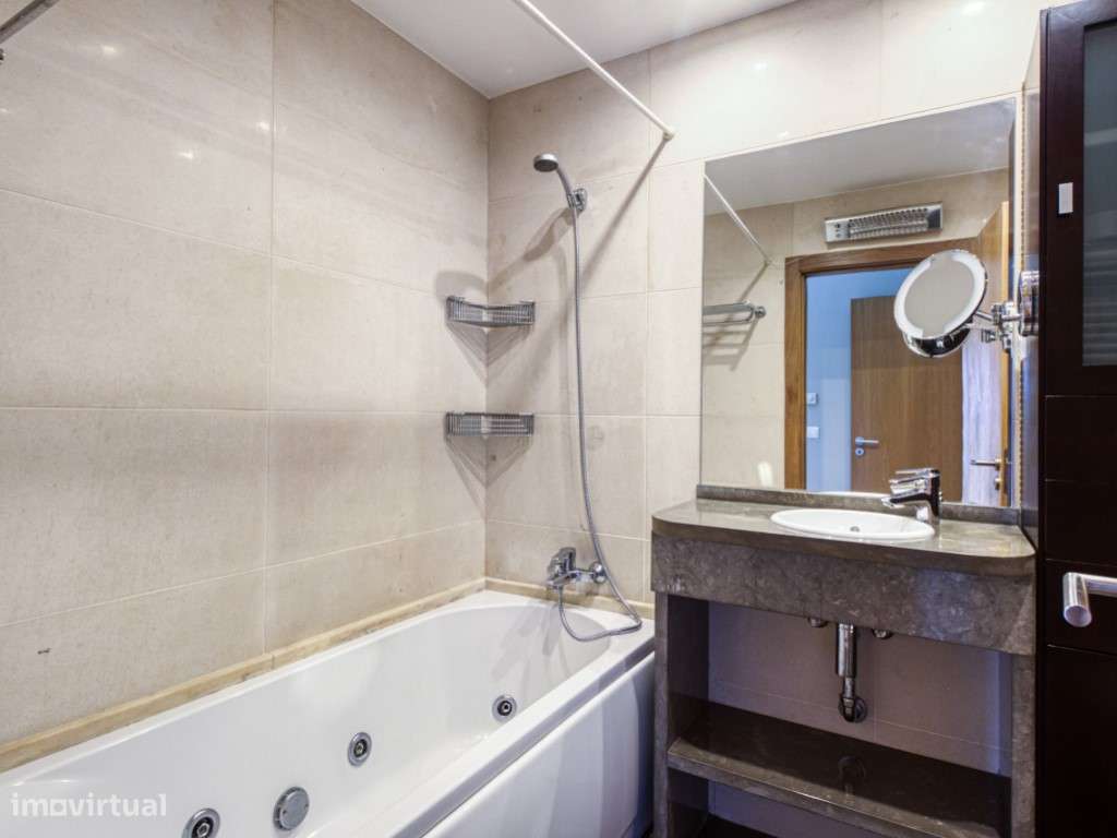 T3 com Box 2 carros e grande varanda - Colinas do Cruzeiro, Odivelas-31