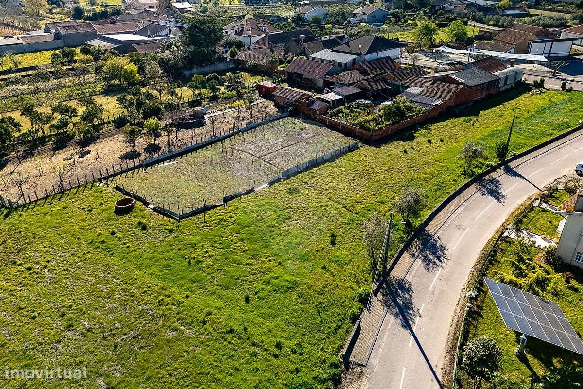 Terreno  para venda - Grande imagem: 2/4