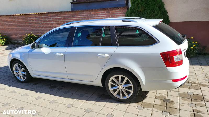 Skoda Octavia 2.0 TDI DSG Style - 7