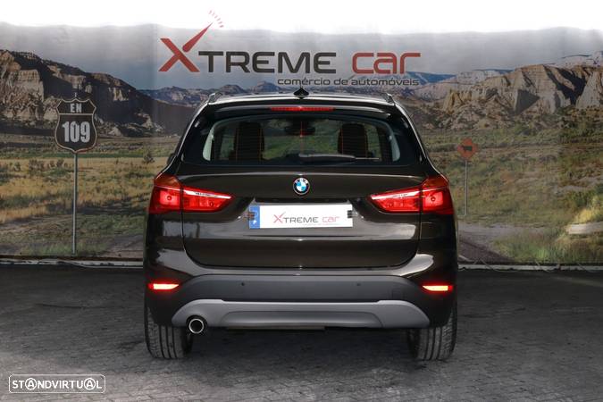 BMW X1 16 d sDrive Auto Line Sport - 52