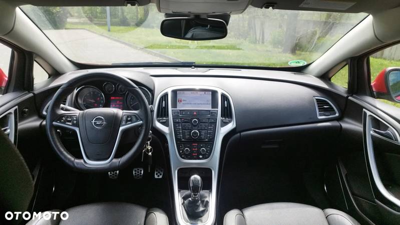 Opel Astra GTC 1.6 SIDI Turbo ecoFLEX Start/Stop Innovation - 17