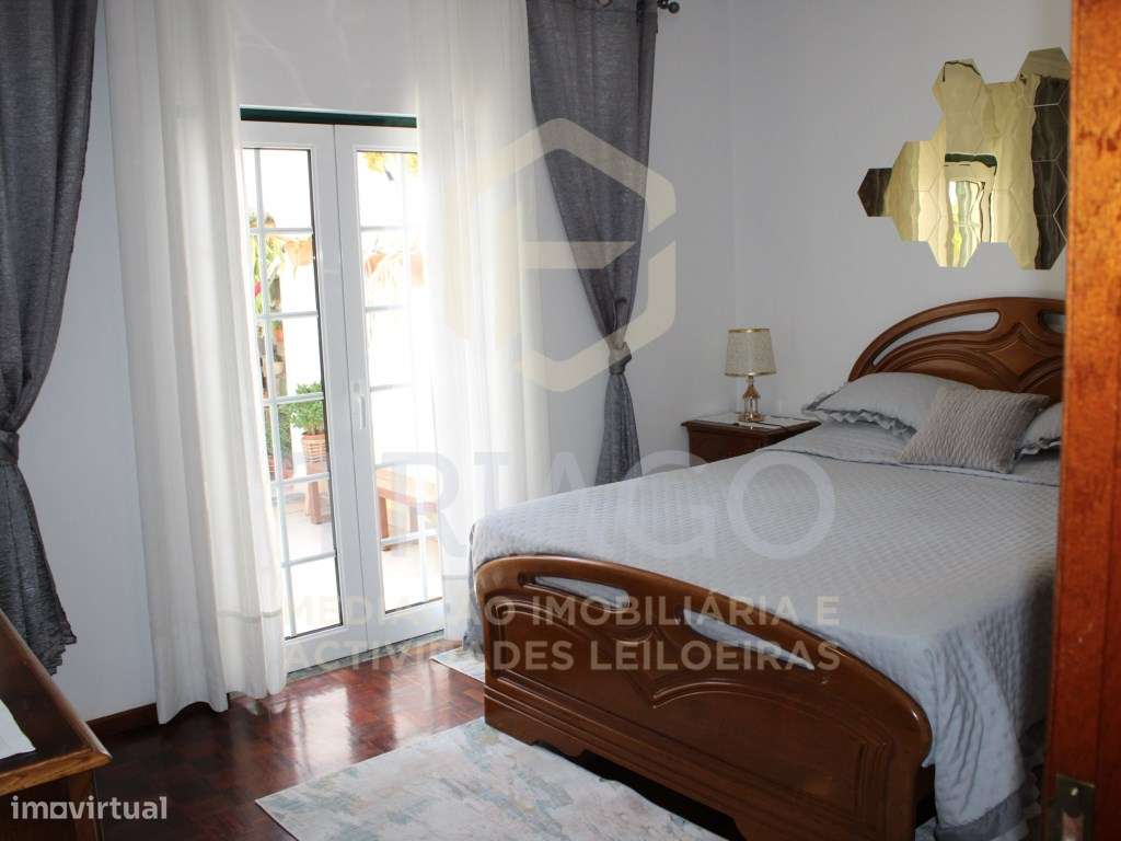 Fantástica Moradia T4 mais Escritório com Garagem-20