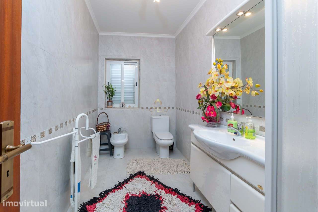 Fantastica Moradia T6 São João da Talha-8