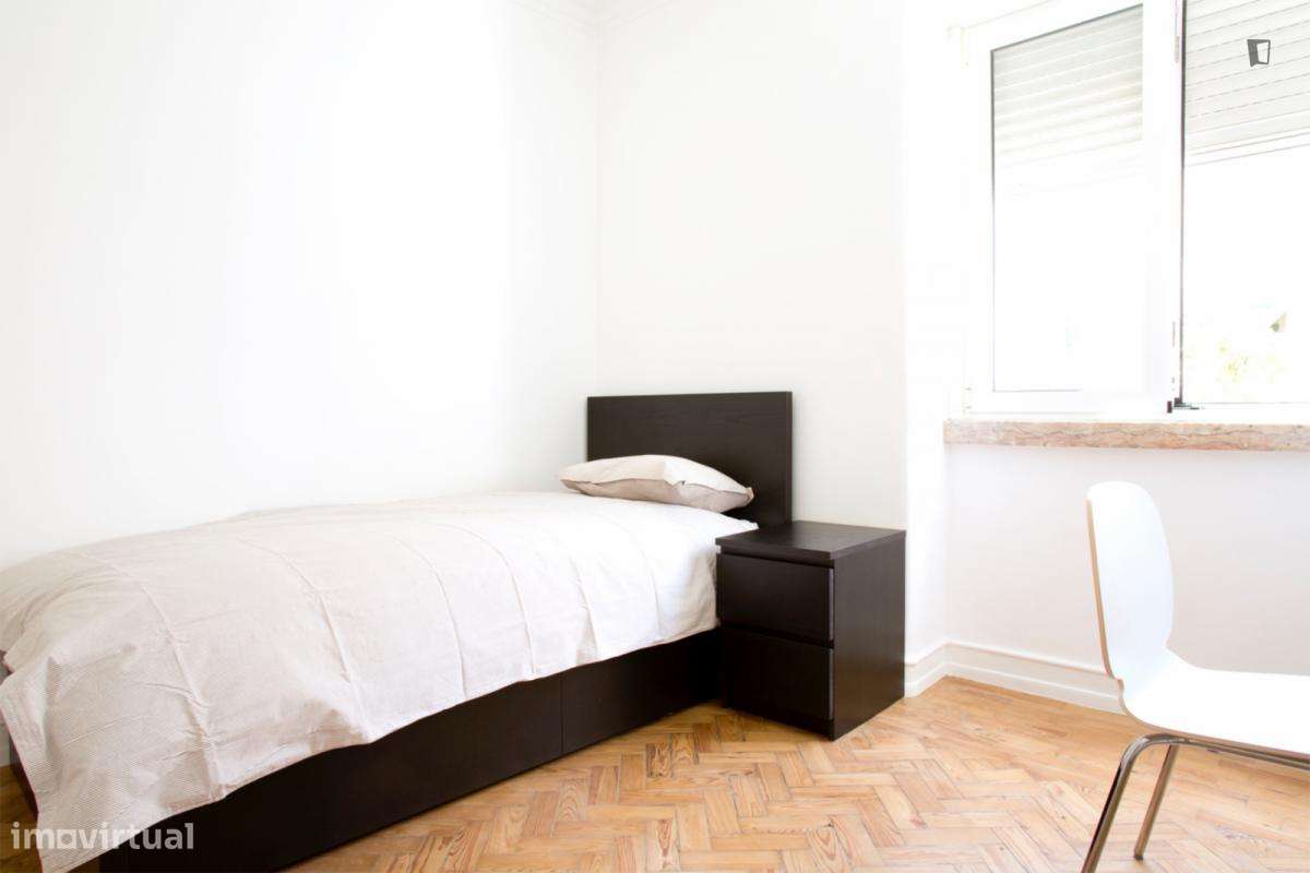 Quarto - localizado em Santa Apolónia Lisbon - Grande imagem: 5/7