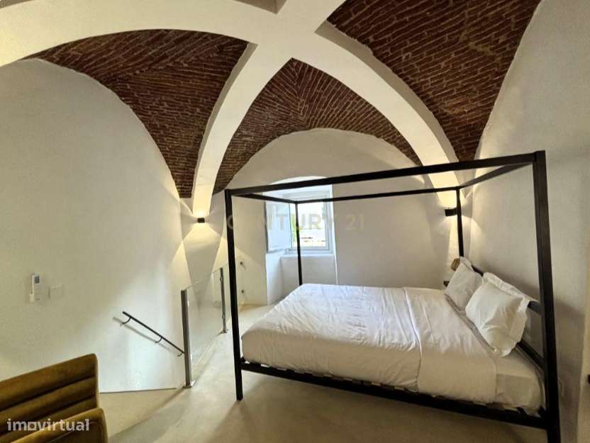 Oportunidade Única de Investimento no Coração de Vila Viçosa-8
