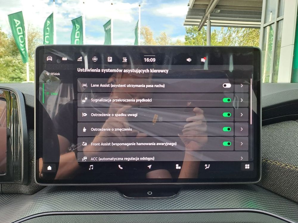 SKODA KODIAQ 1.5 TSI 204KM DSG 4x4 PLUG IN DRIVE, dostępny od ręki