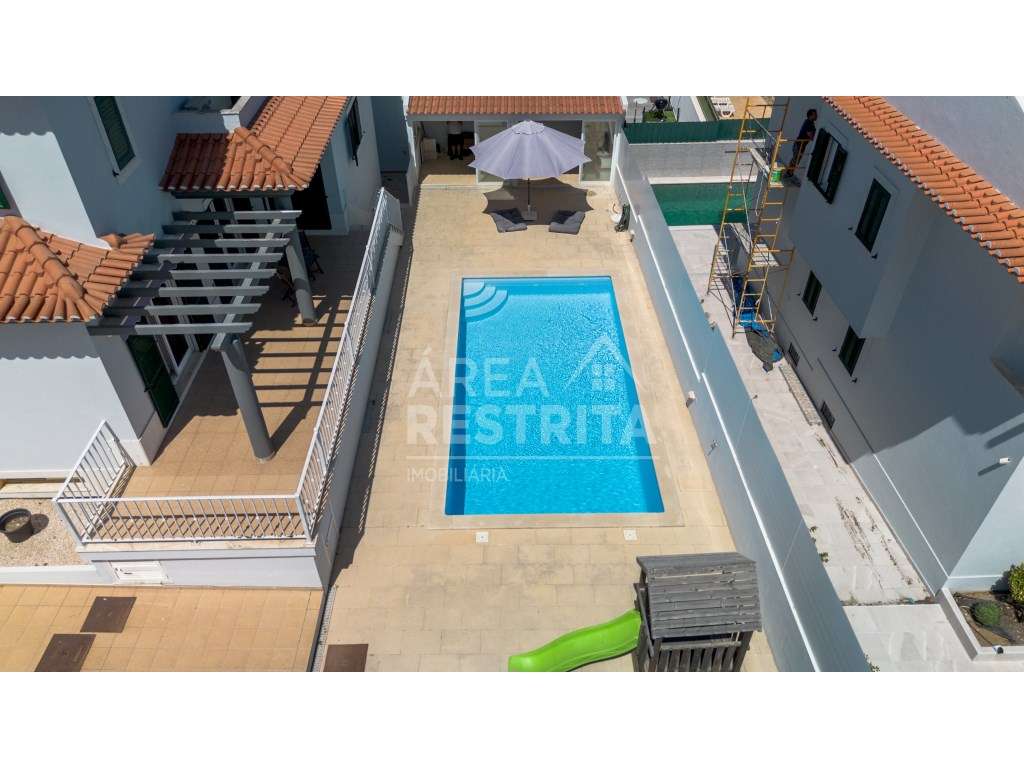 Moradia T5 (isolada) com piscina - Vale Ana Gomes - Setúbal - Grande imagem: 4/60