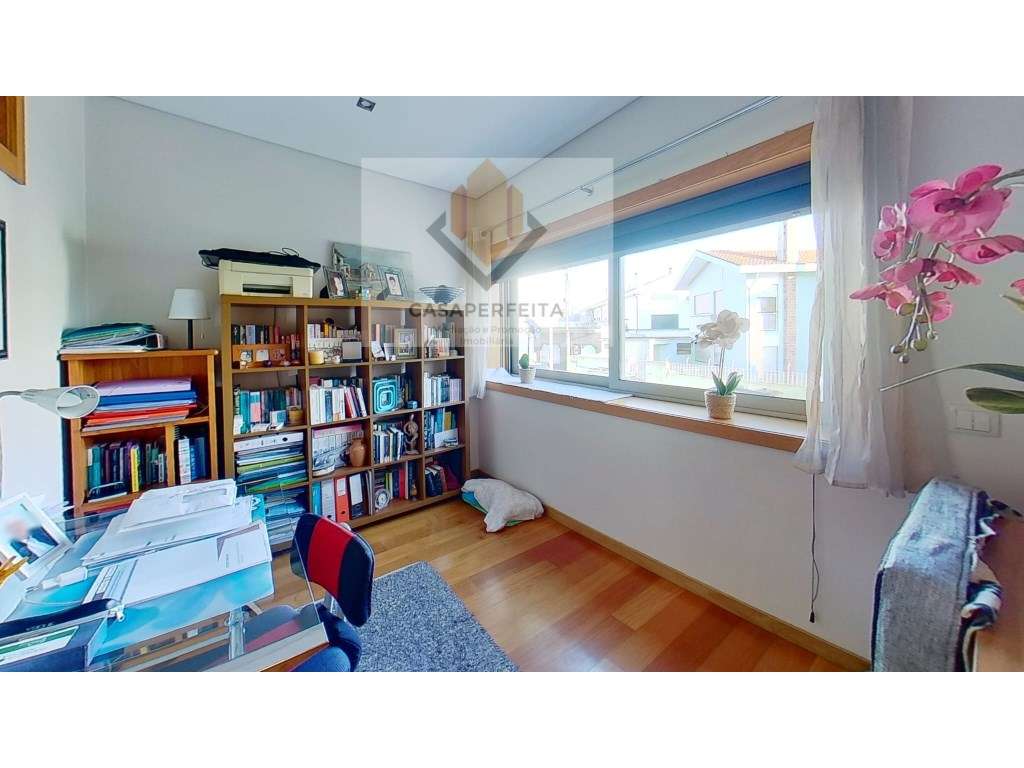 Moradia T3 + Escritório com Espaço Exterior - Mafamude - Junto a Sa...-10