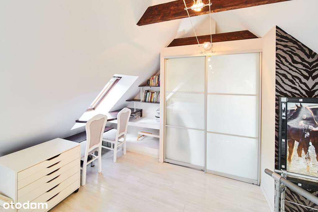 Wyjątkowe mieszkanie dwupoziomowe w niskiej cenie-16