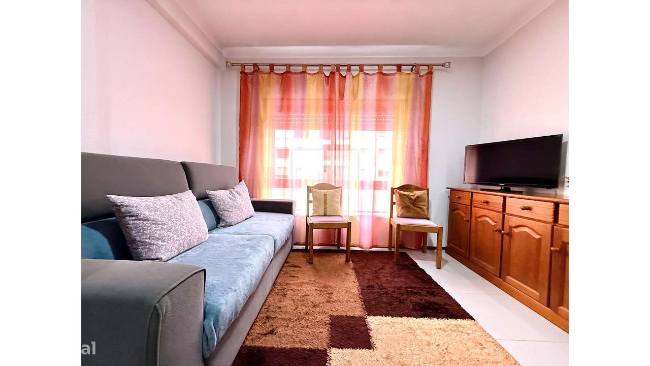 Apartamento T1K Renovado - Grande imagem: 4/26