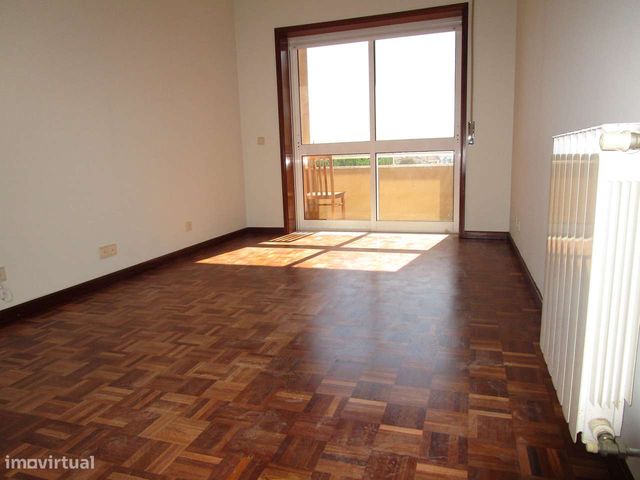 Apartamento T3 com garagem fechada-6