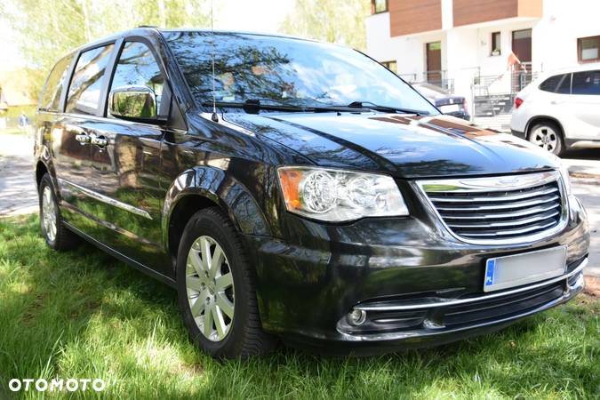 Chrysler Town & Country 3.6 Touring - 2