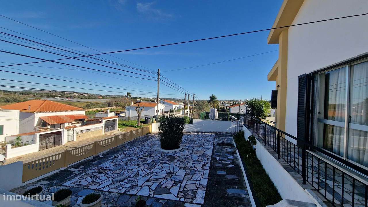 Moradia no Algarve a curta distancia a pé do comercio local em Algoz-14