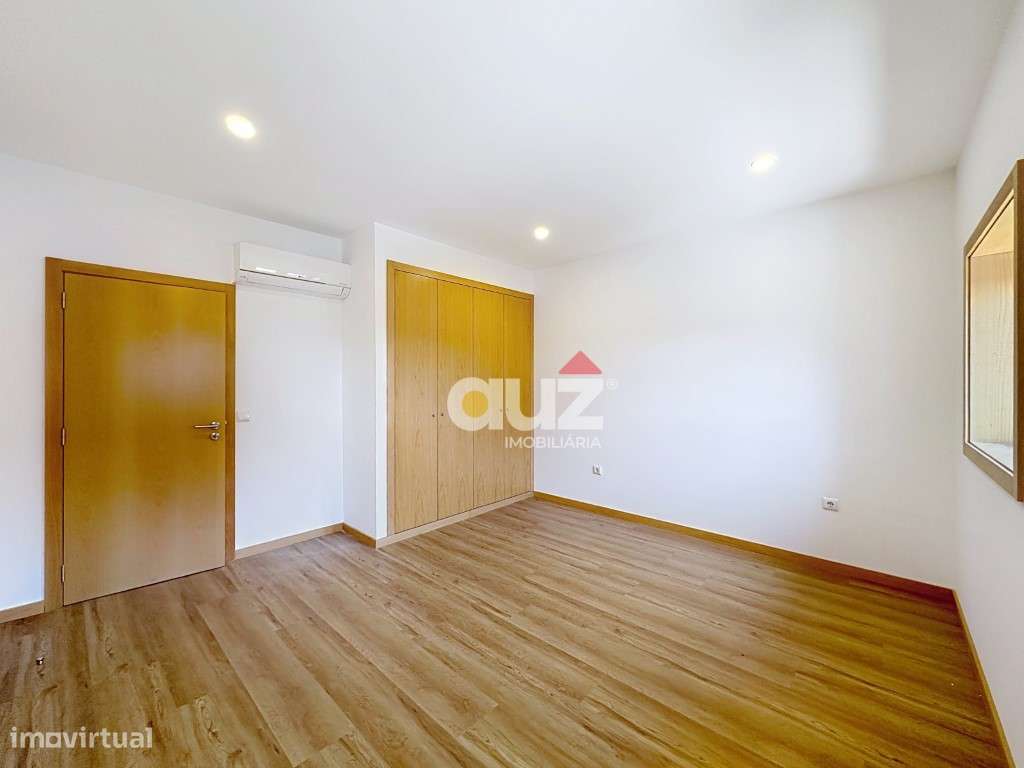 Moradia Geminada Renovada T3-4