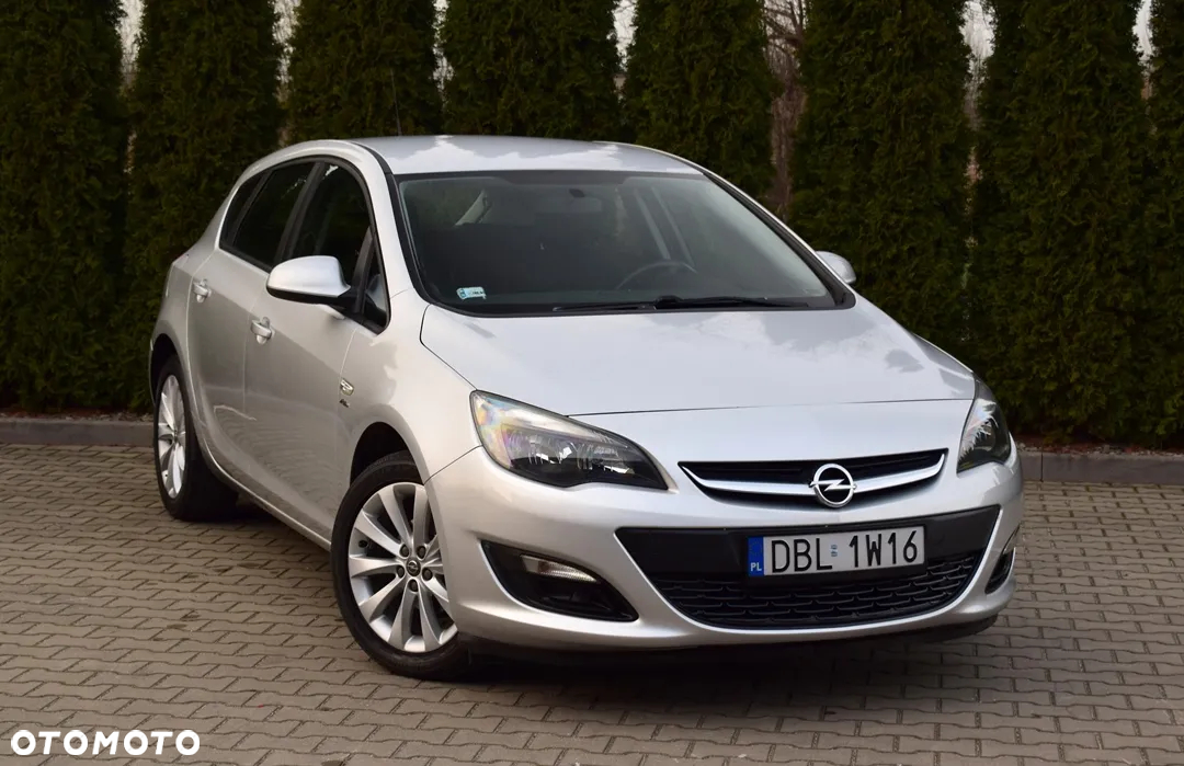 Opel Astra IV 1.4 T Active - 11