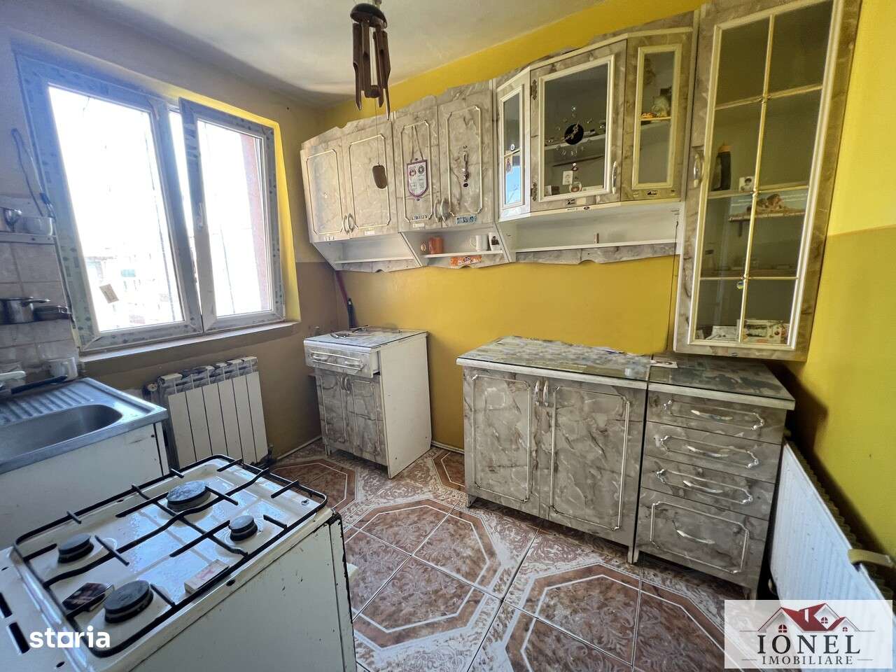 Apartament doua camere decomandat Cetate - Imagine principală: 3/5