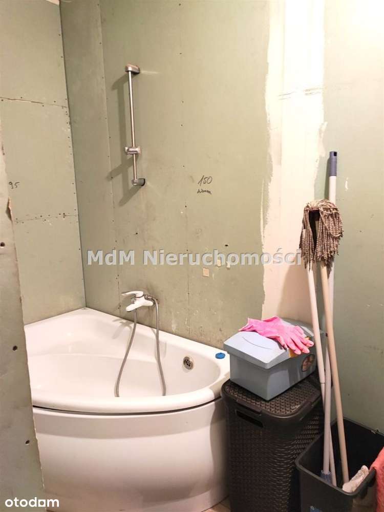 Mieszkanie z potencjałem w dostępnej cenie !!!-9