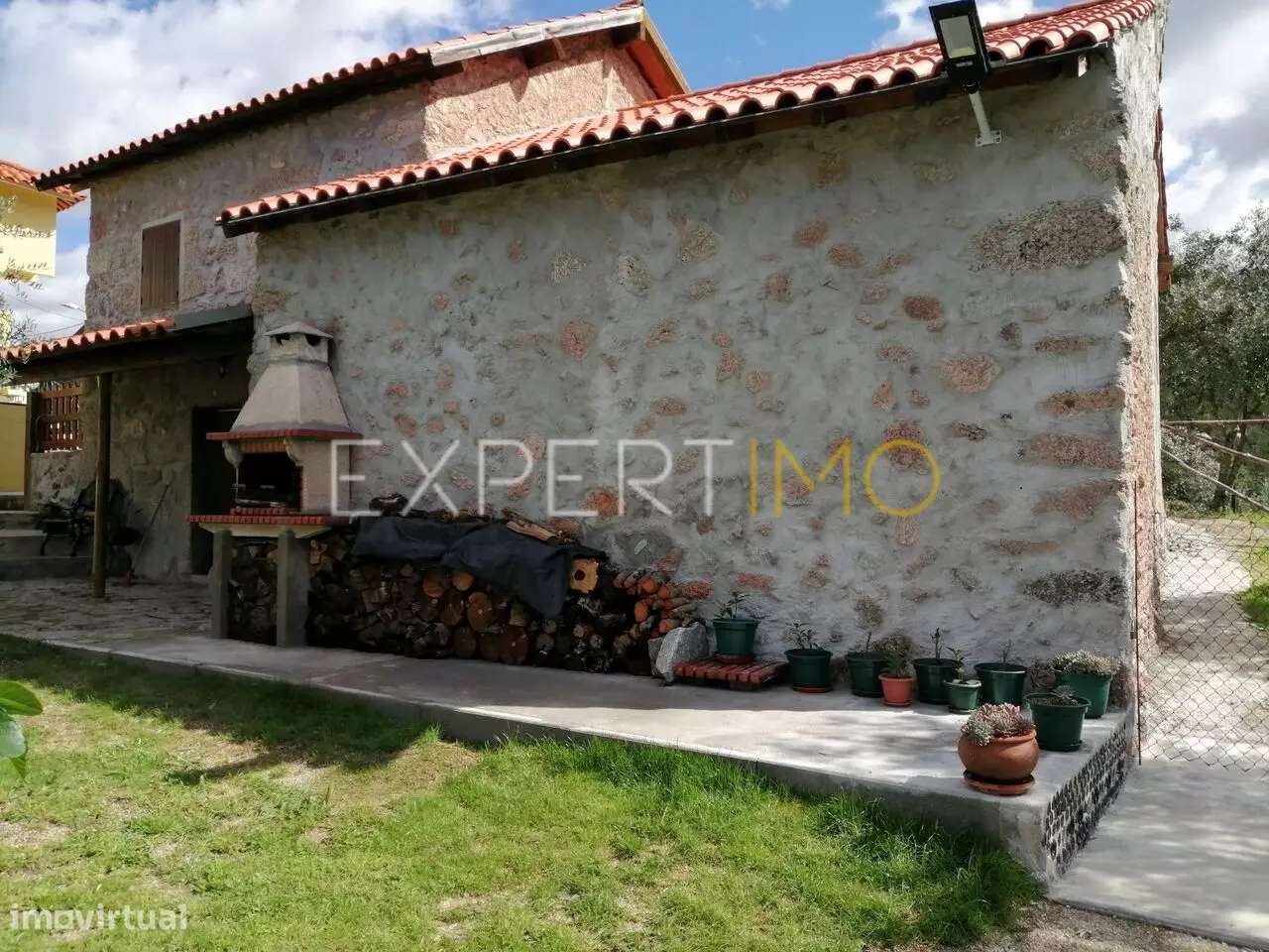 Quinta situada nos Vales no Concelho de Seia na Serra da Estrela - Grande imagem: 4/14