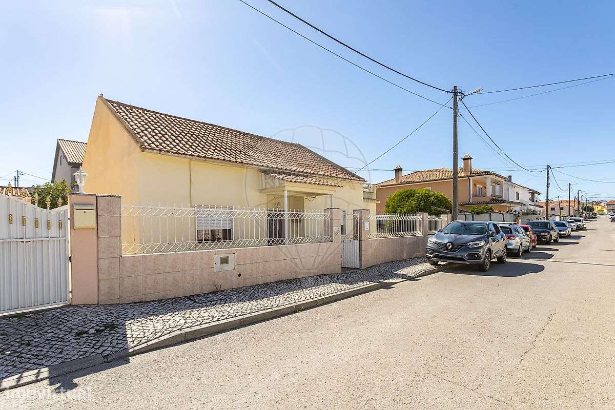 Moradia T3 para venda-5
