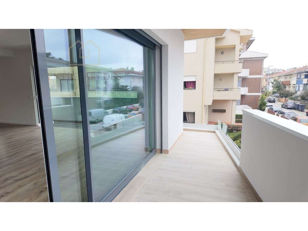 Apartamento T2, 2 frentes com terraço e com garagem, Ramalde, Porto... - Grande imagem: 2/31