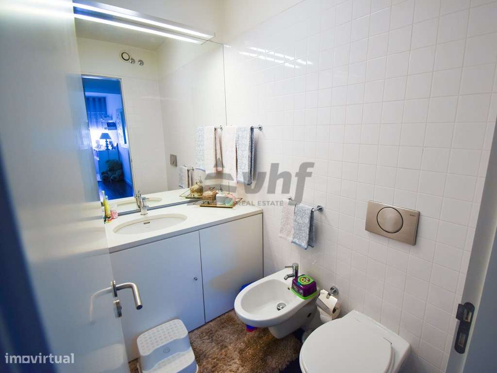 Apartamento T5 localizado no condomínio Jardim das Camélias - Gaia/...-32