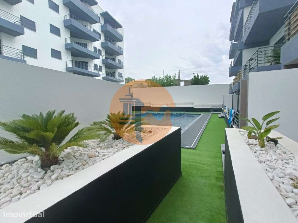 Apartamento T3 em Condomínio com Piscina e jardim novo a estrear!!! - Grande imagem: 4/28