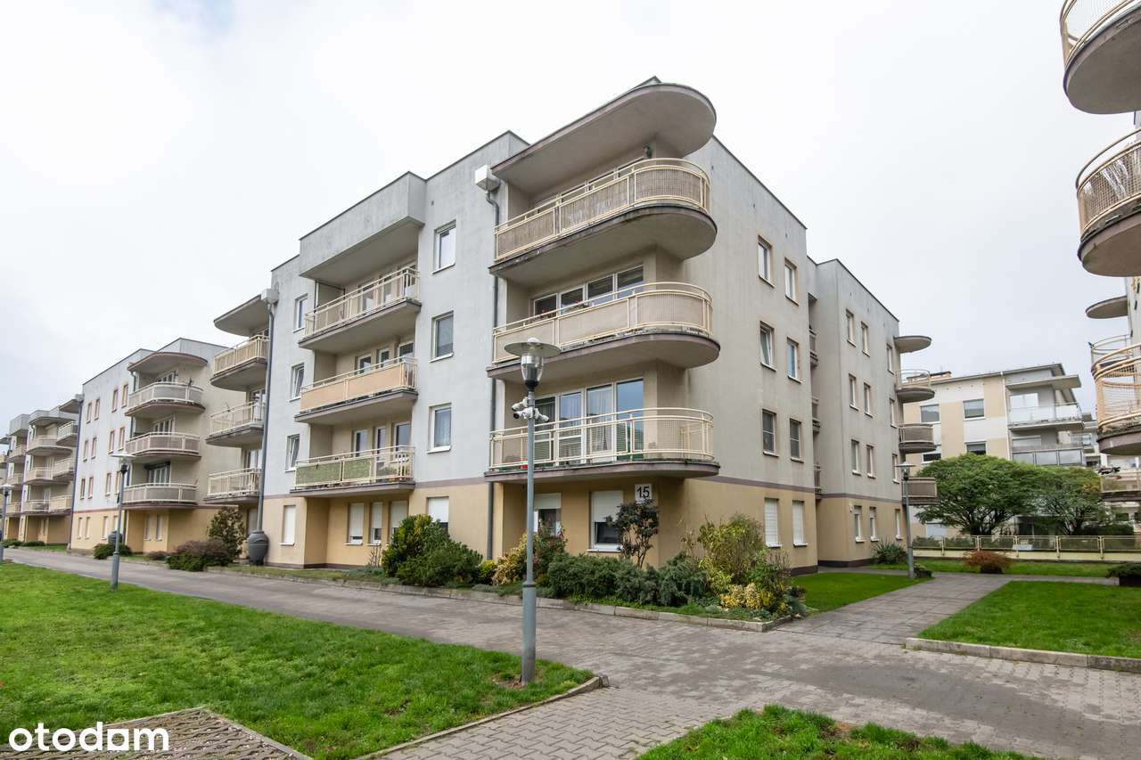 Kawalerka z aneksem sypialnianym i balkonem 35 m2 – przy Malcie-15