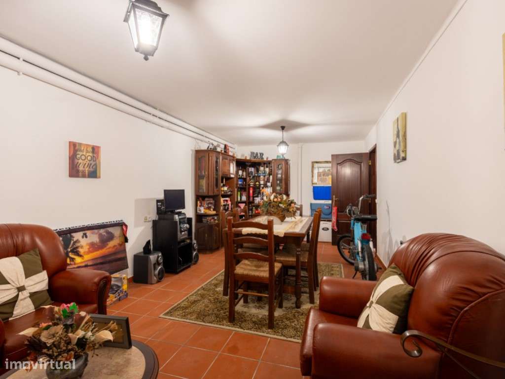 Moradia T3 com Garagem e Terraço | Constância-20