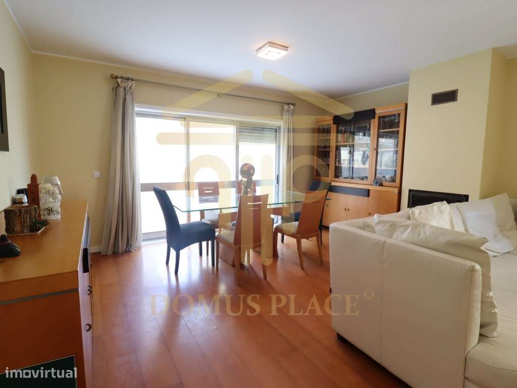 Apartamento T3 no Castelo da Maia com Terraço, 3 Frentes e Lugar de...-13