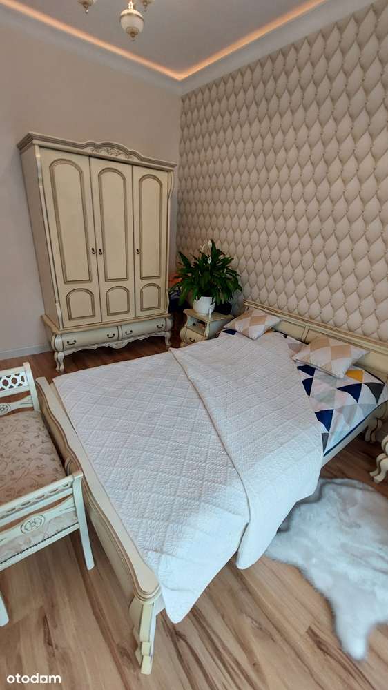 Dom wolnostojący w klasycznej, funkcjonalnej formie-12