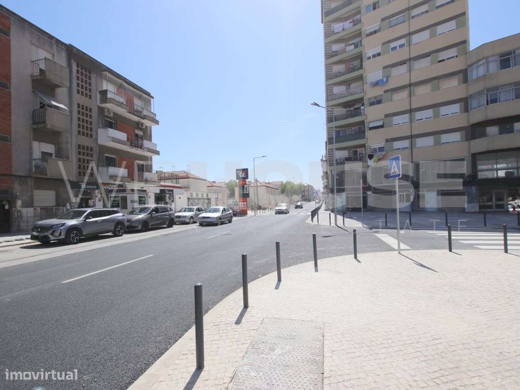 T2 com 80 m² no Alto do Seixalinho - Junto à Santinha-21