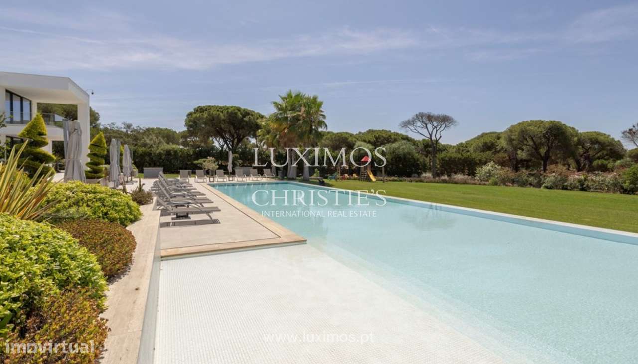 Luxuosa Moradia V8 no Triângulo Dourado, Algarve - Grande imagem: 2/25