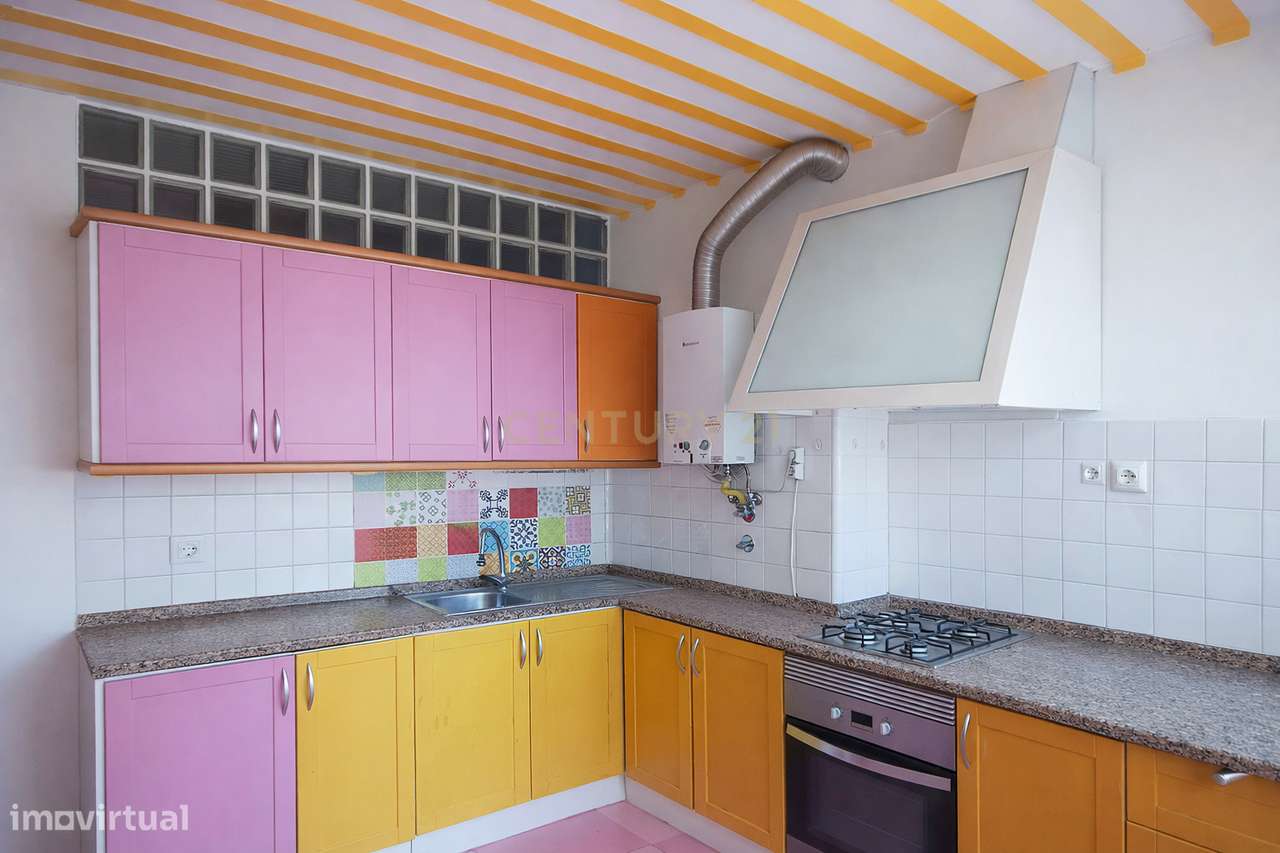 Apartamento T2 +1 Duplex em Alvalade, Lisboa - Oportunidade Única-29