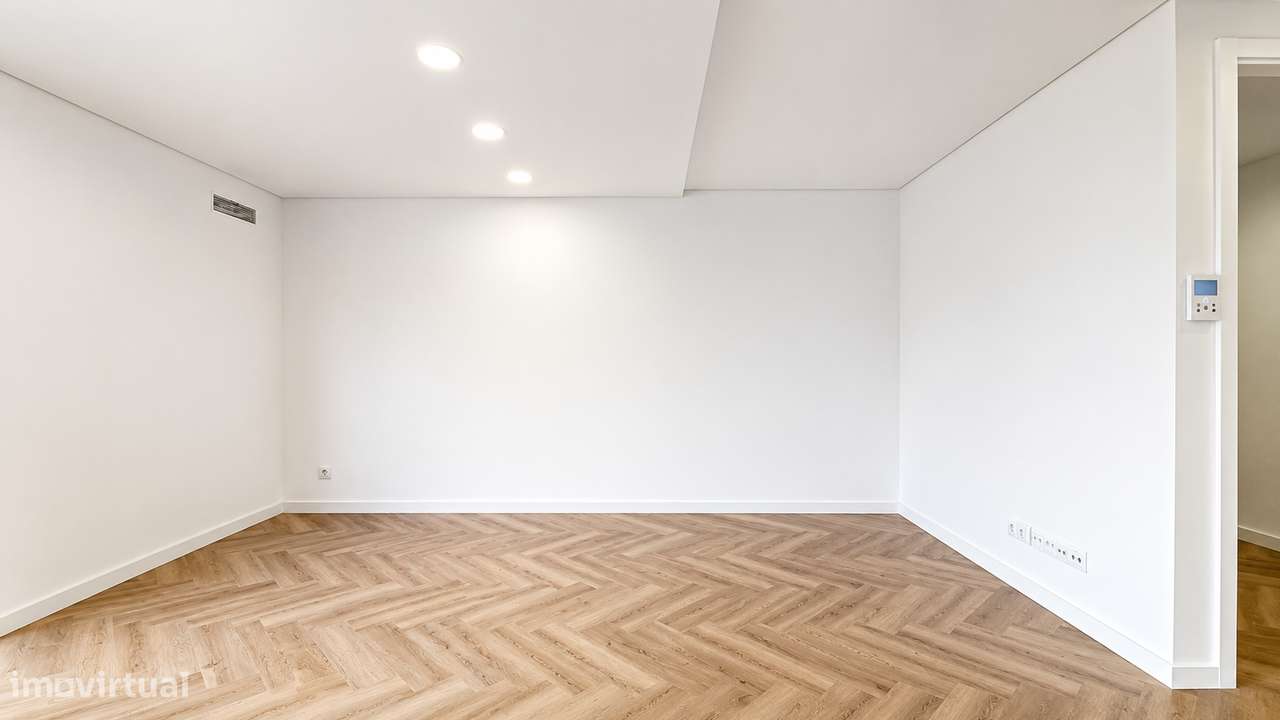 Moradia T3 NOVA, São Cosme | Garagem 2 ou + carros | Pátio + terraço-8