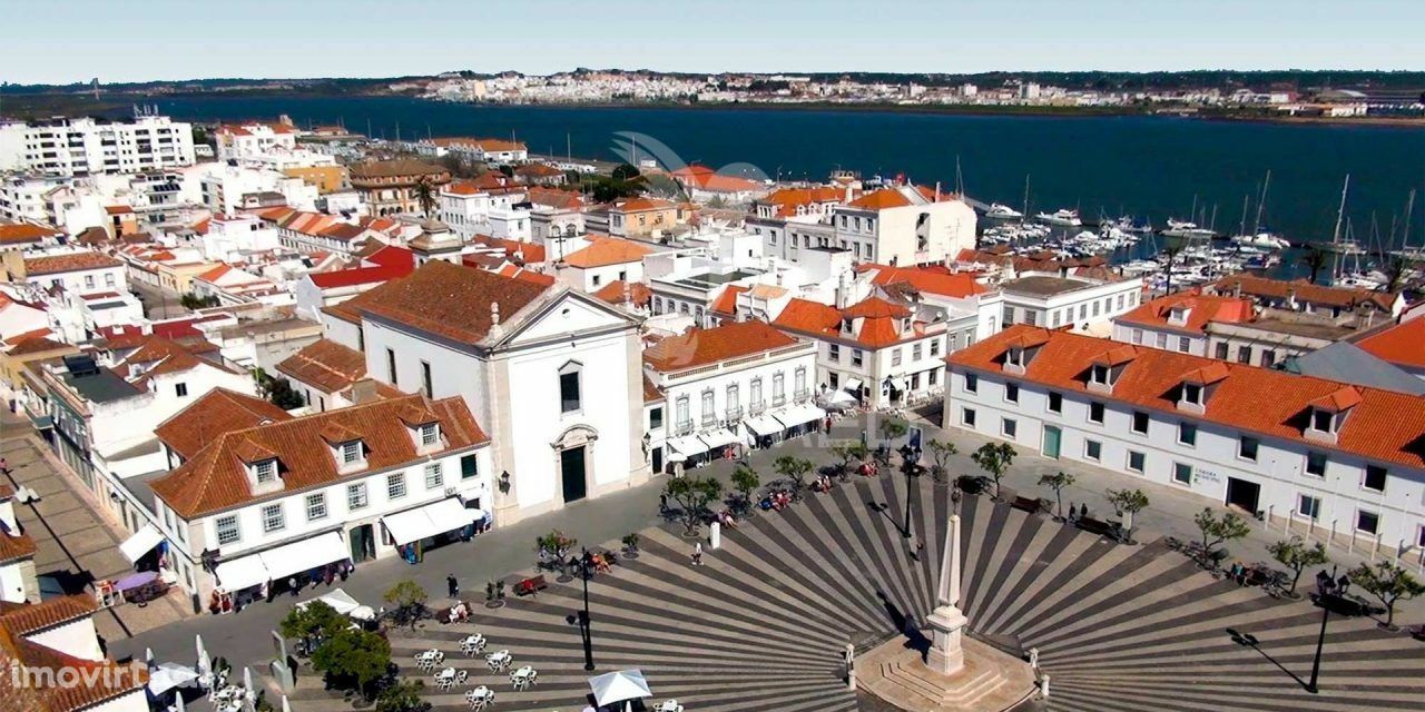 Algarve- Vila Real Stº Ant.-  Hostel a funcionar - Boa Rentabilidade