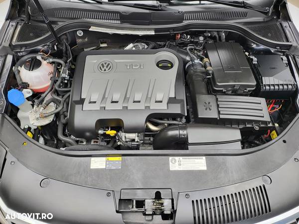 Volkswagen Passat CC 2.0 TDI BlueMotion Technology DSG - 18