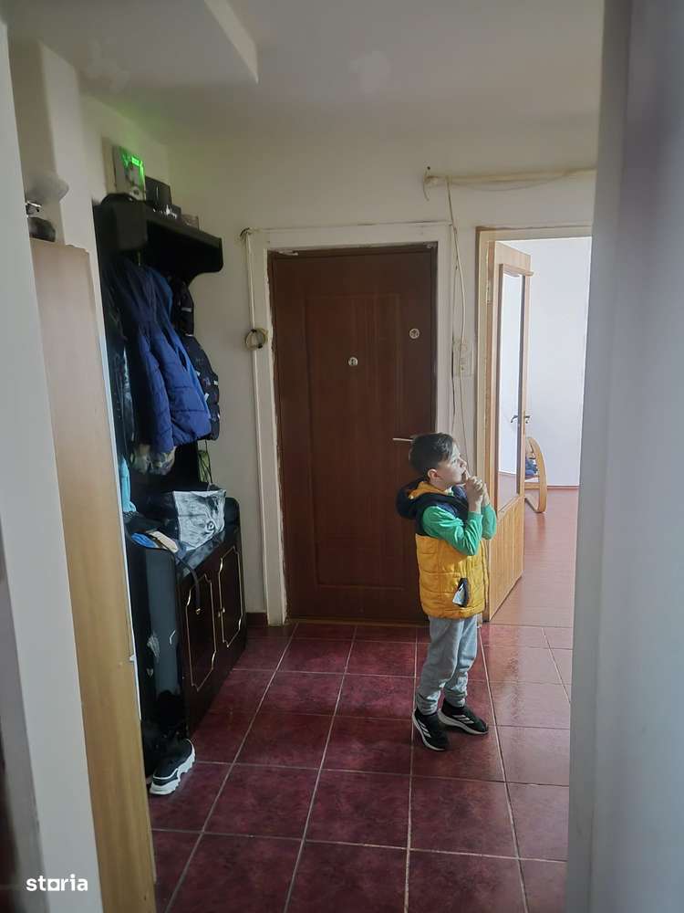 Vand apartament 2 camere, conf 1, Pitesti, Trivale, etaj 1-2